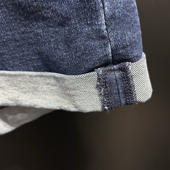 Levi’s Denizen High Rise,cuffed, five pocket,belt loop, stretch 2.5” rise,jeans - Picture 5 of 12